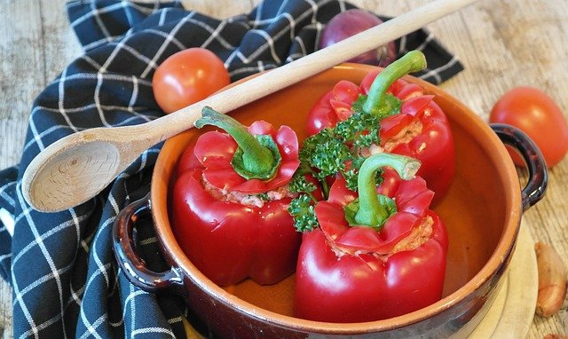 peppers, pods red, filled